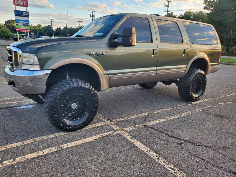 2002 Ford Excursion - Limited Sport Utility 4D
