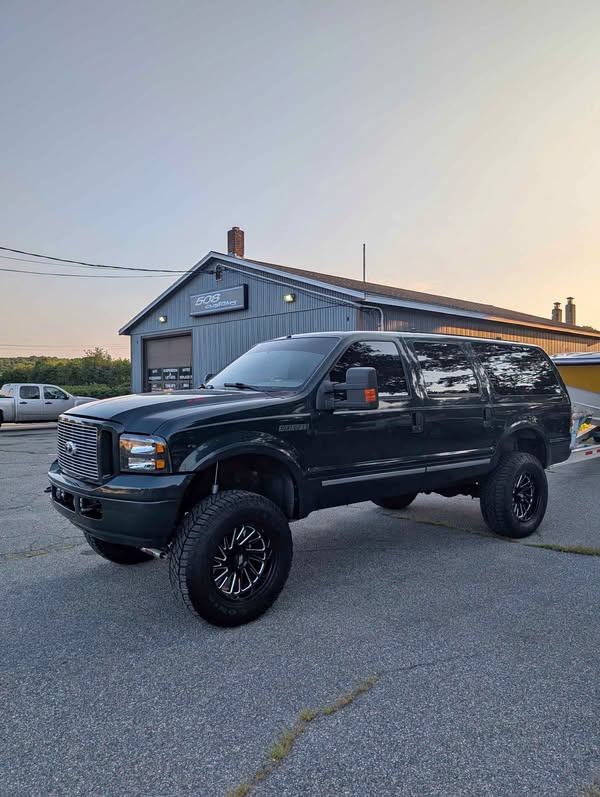 2003 Ford Excursion - Limited Sport Utility 4D