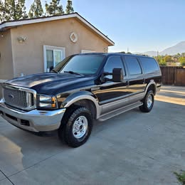 2000 Ford Excursion Limited V10 4x4