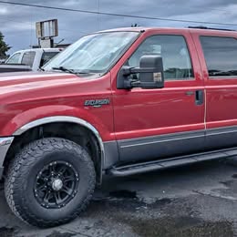 2004 Ford Excursion XLS 4x4 | RARE 9-Passenger | 5.4L Triton V8 | ONLY 122k Miles | Heavy-Duty Tow | Warranty