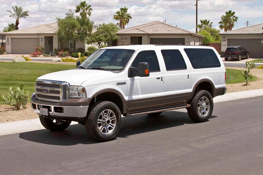 2005 Ford Excursion - Eddie Bauer Sport Utility 4D