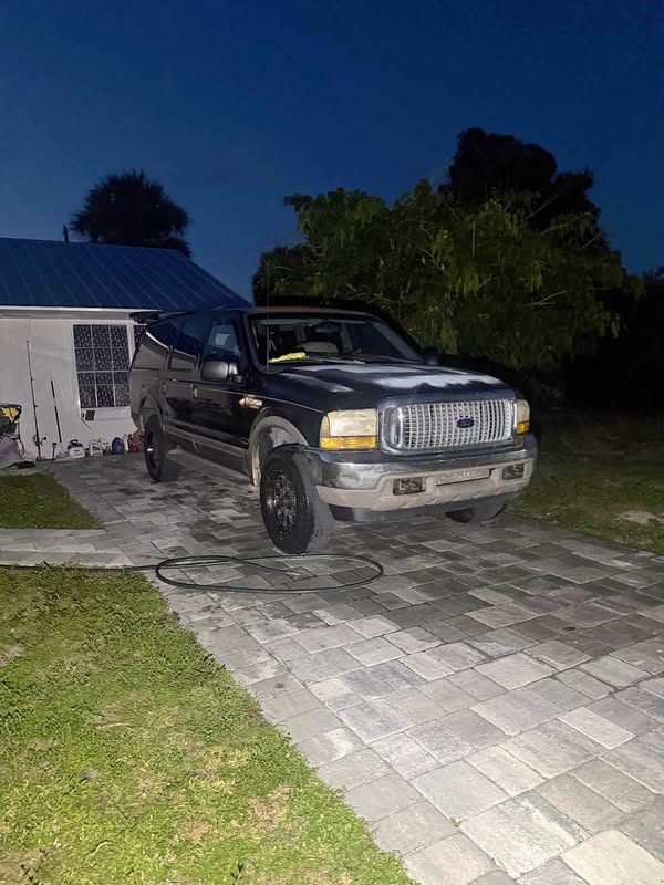 2000 Ford Excursion - Limited Sport Utility 4D