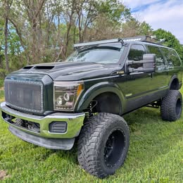 2002 Ford excursion limited 4x4 7.3 diesel 230k miles, 10\