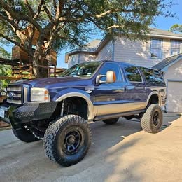2005 Ford Excursion Eddie Bauer 6.0 Powerstroke (101k Miles - Salvaged Title)  Truck is super clean.