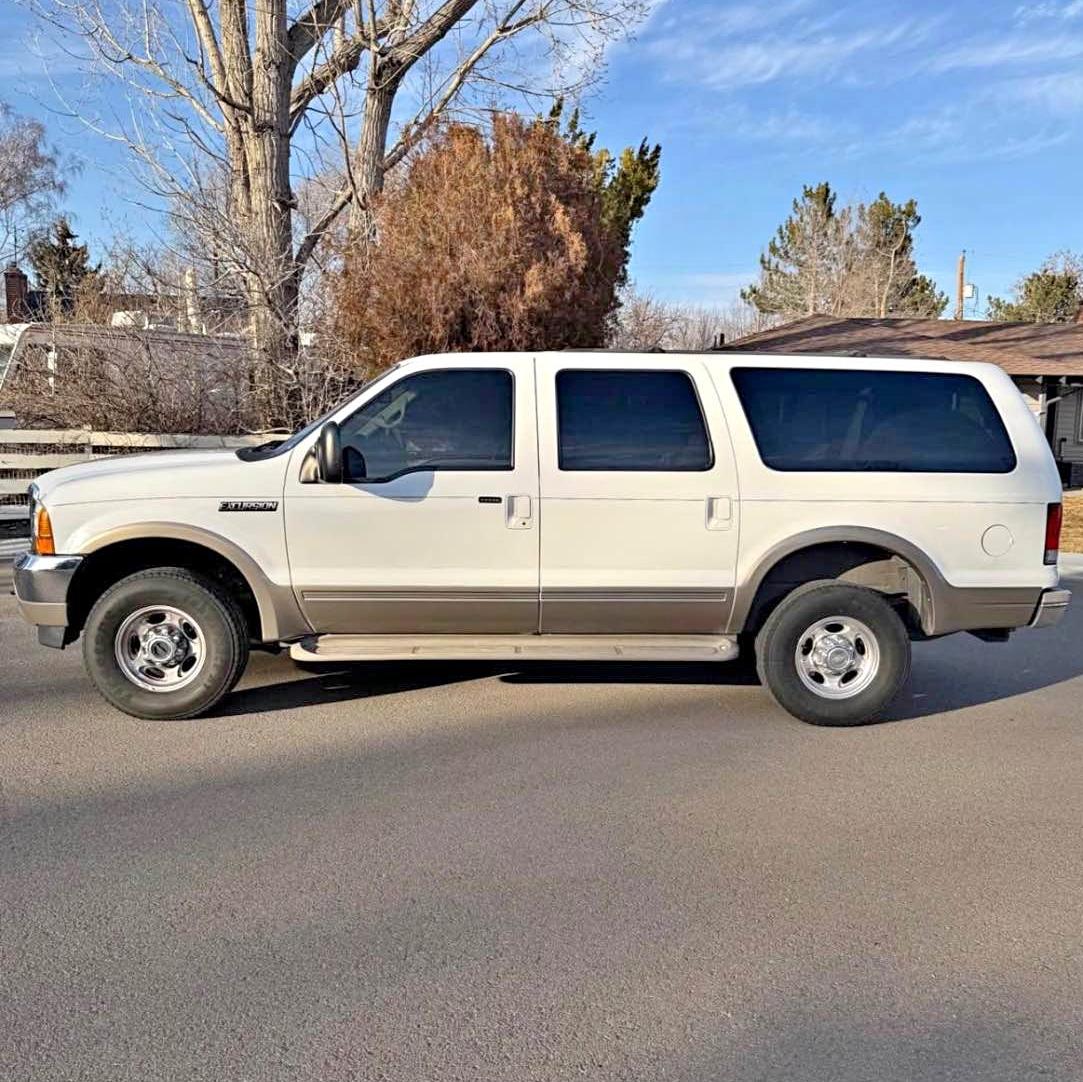 2000 Ford Excursion - Limited