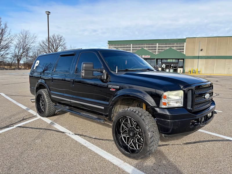 2005 Ford Excursion - Limited Sport Utility 4D