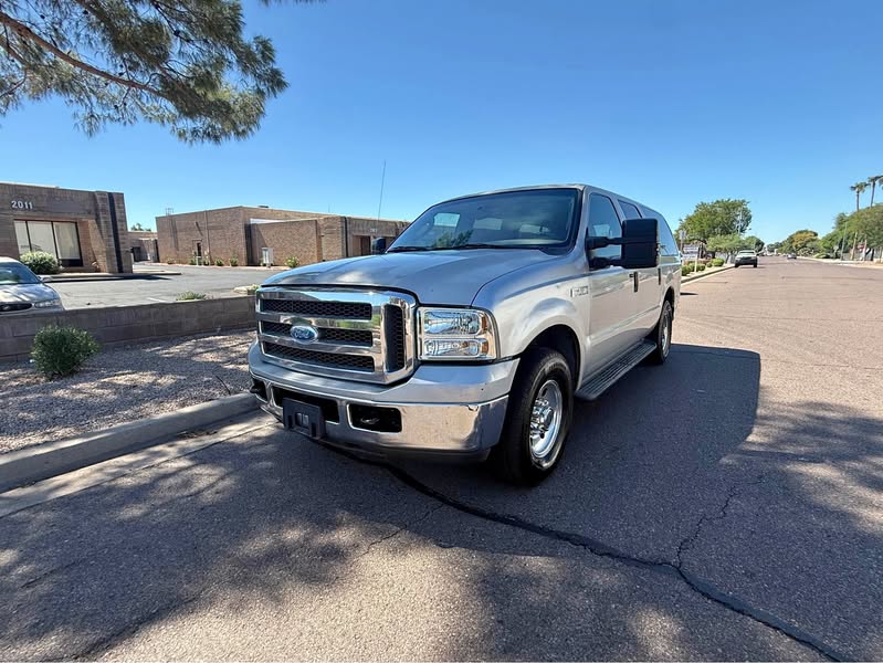 2005 Ford Excursion - XLS Sport Utility 4D