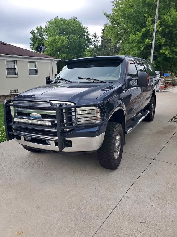 2000 Ford Excursion - Limited Sport Utility 4D