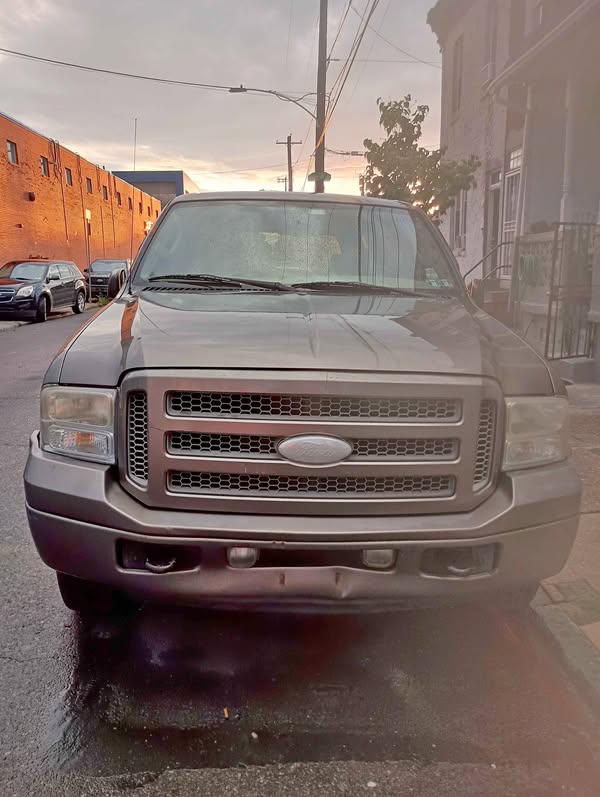 2005 Ford Excursion - Limited Sport Utility 4D