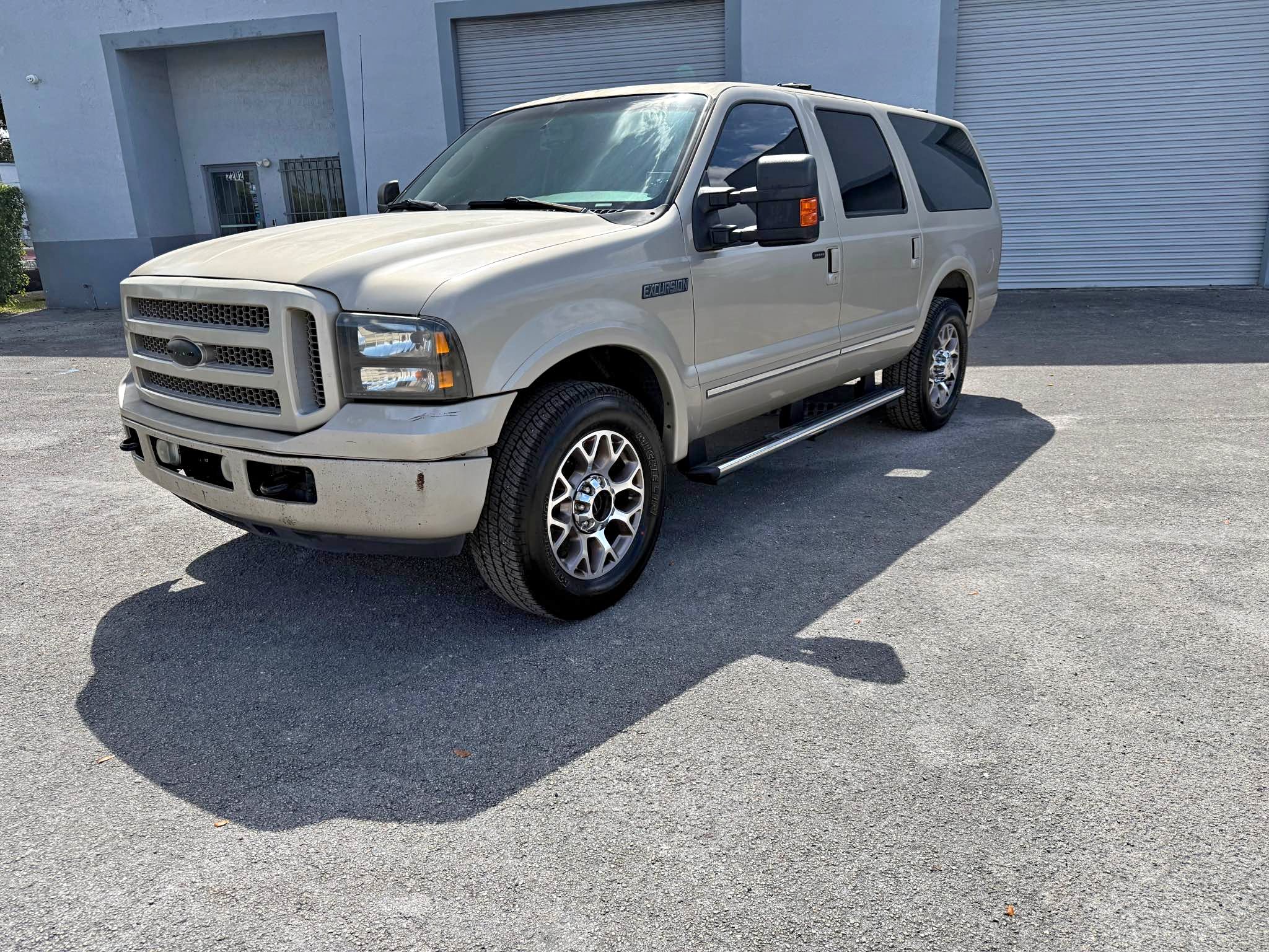 2005 Ford Excursion - Limited Sport Utility 4D