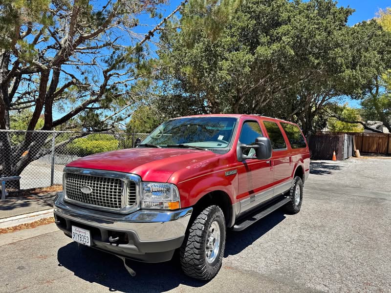 2001 Ford Excursion - XLT Sport Utility 4D