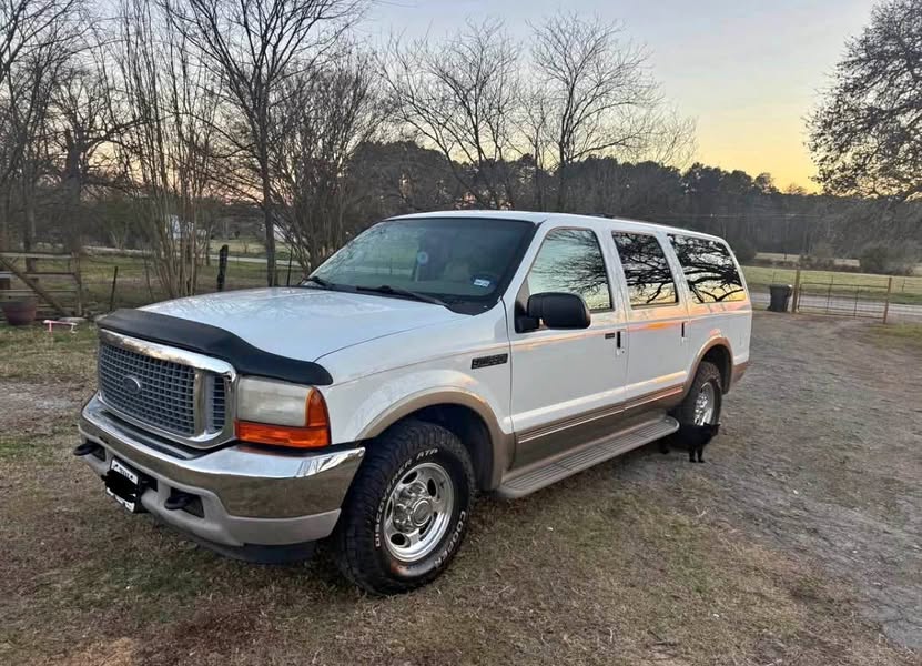 2000 Ford Excursion - Limited Sport Utility 4D