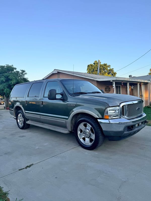 2001 Ford Excursion - Limited Sport Utility 4D