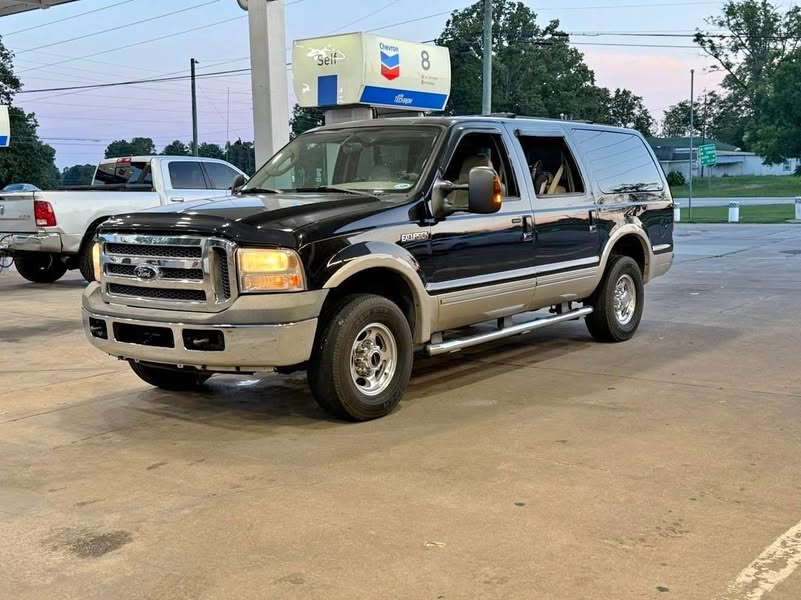 2005 Ford Excursion - Limited Sport Utility 4D