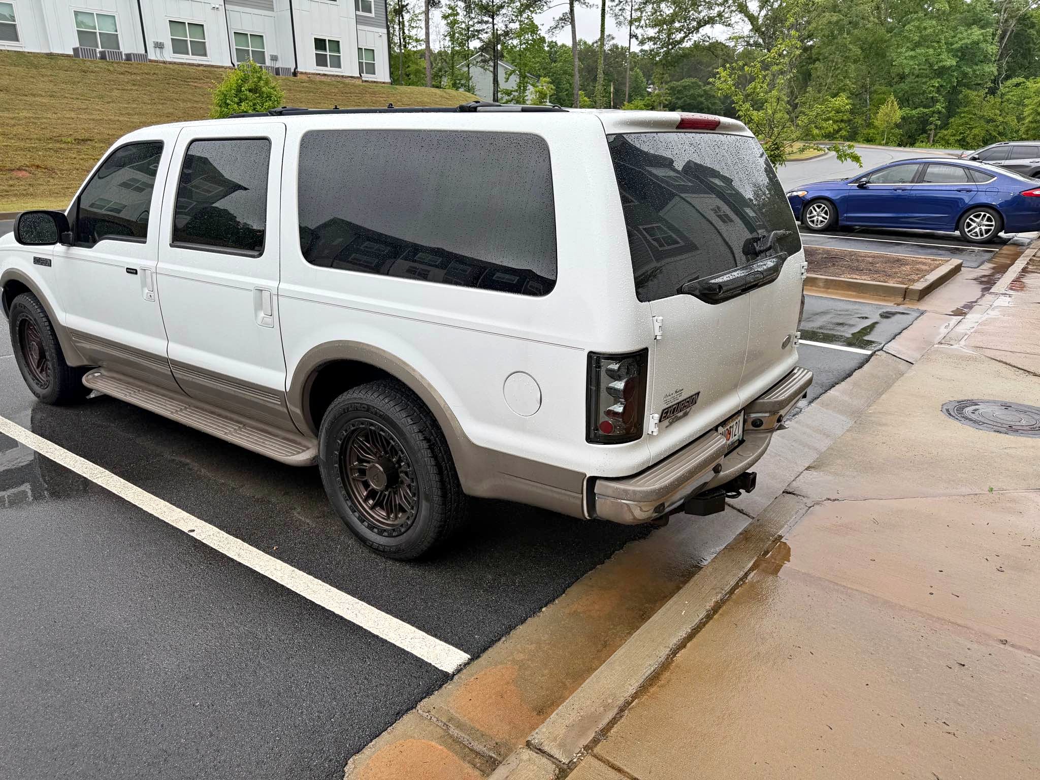 2001 Ford Excursion - Limited Sport Utility 4D