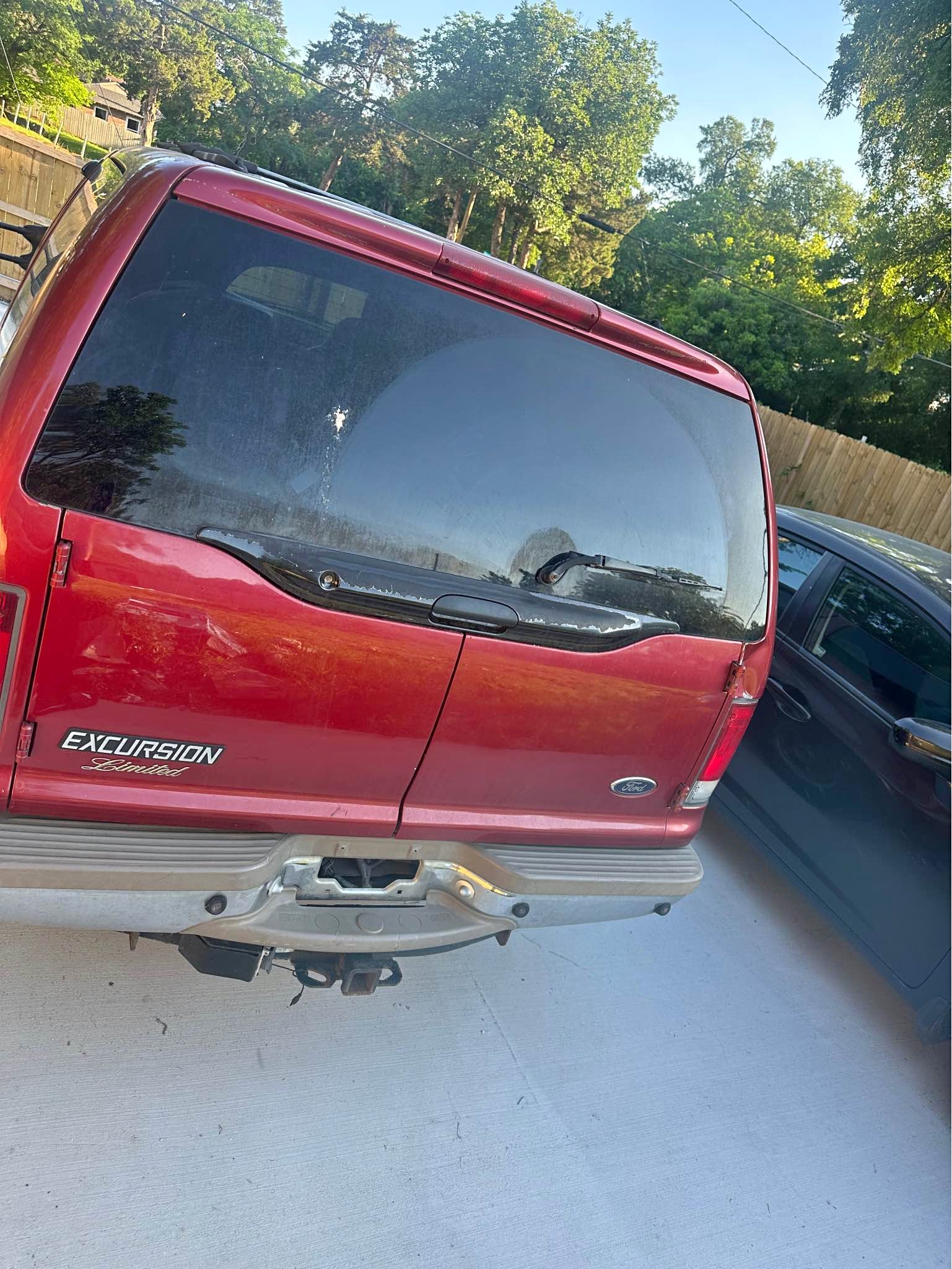 2001 Ford Excursion - Limited Sport Utility 4D