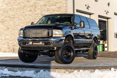 2003 Ford Excursion 137" WB 6.8L Limited 4WD