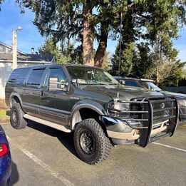 2002 Ford Excursion - Limited Sport Utility 4D
