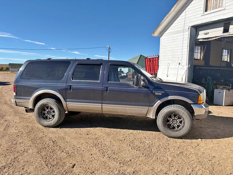 2001 Ford Excursion - Limited Sport Utility 4D