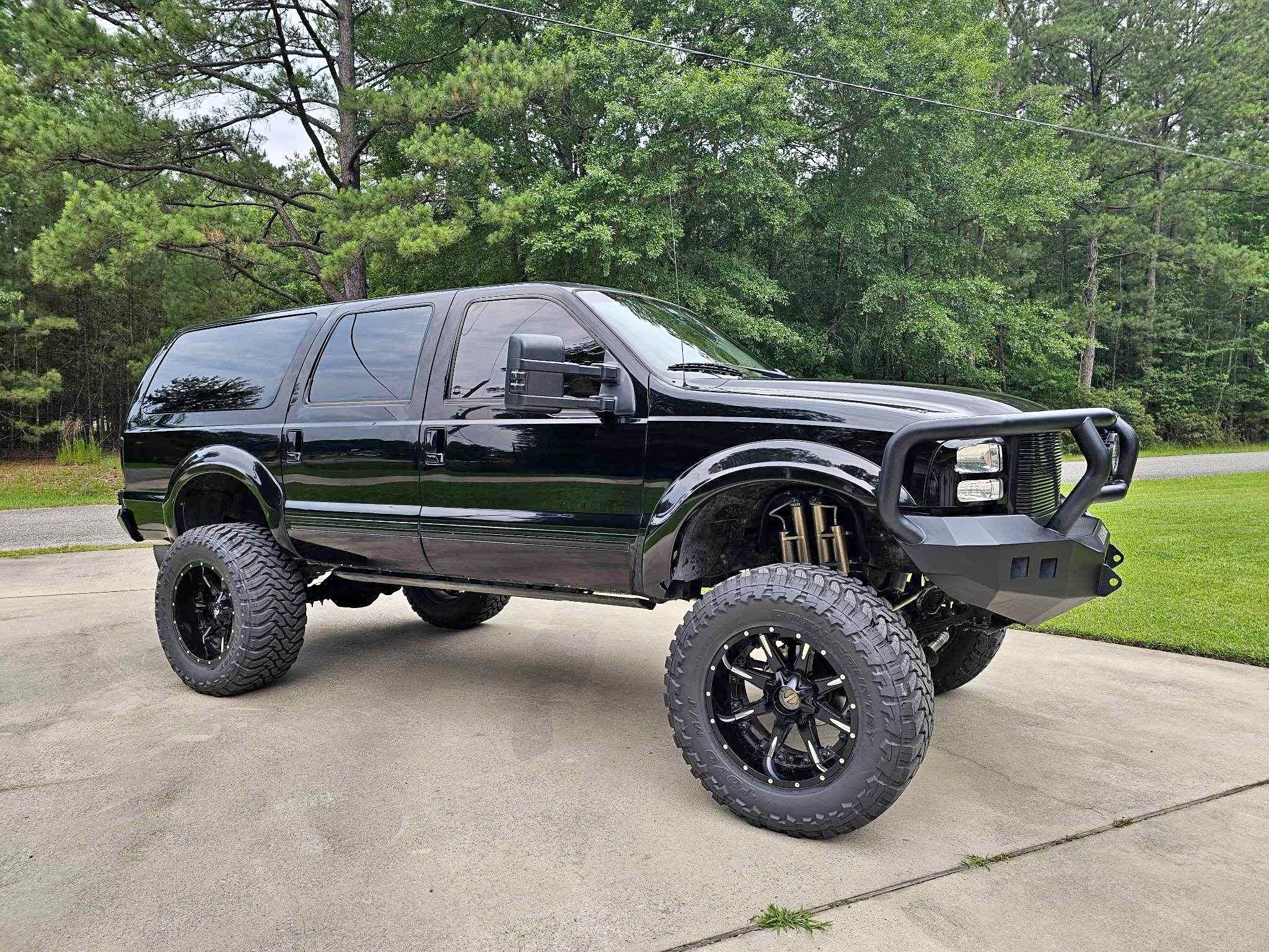2005 Ford Excursion - Limited Sport Utility 4D