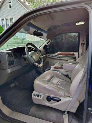 2000 Ford Excursion - Limited Sport Utility 4D