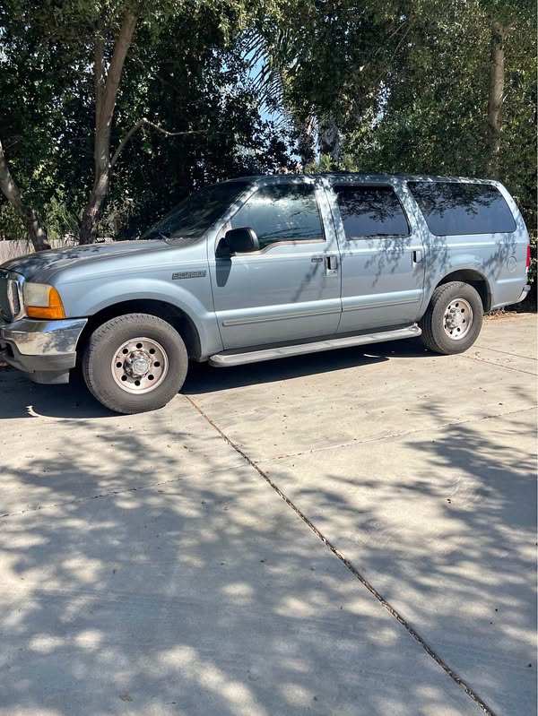 2000 Ford Excursion