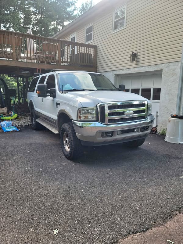 2000 Ford Excursion - Limited Sport Utility 4D
