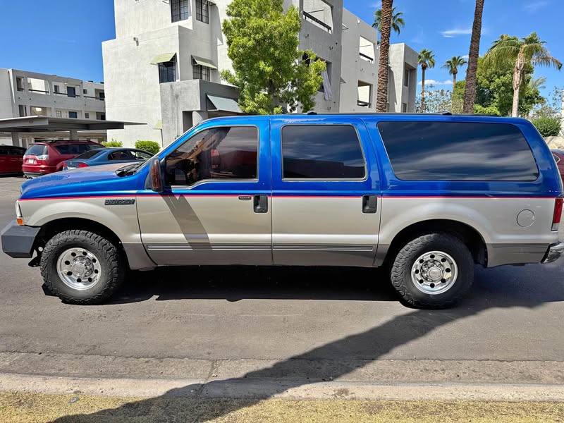 2003 Ford Excursion - XLT Sport Utility 4D