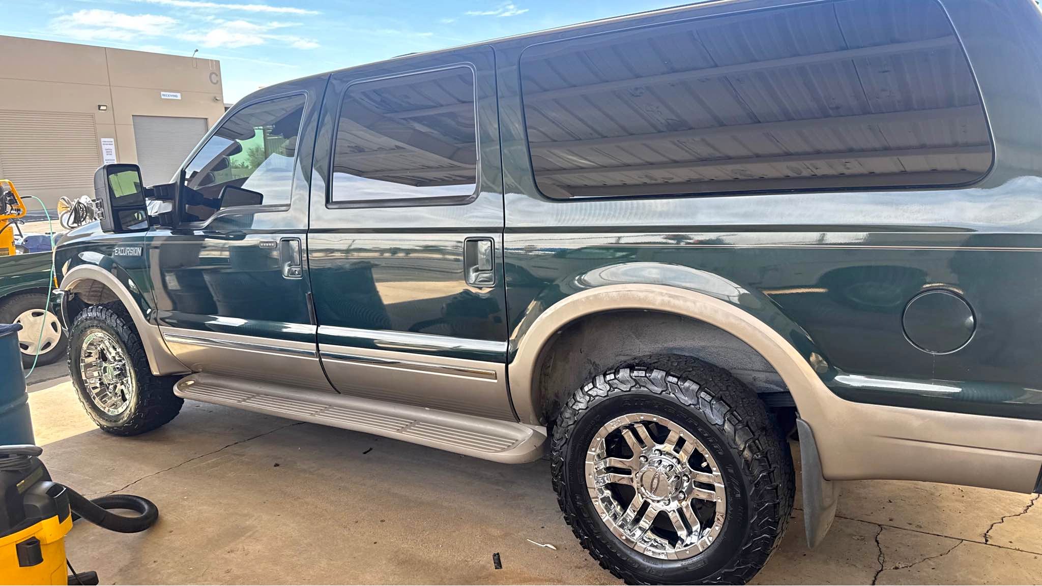 2002 Ford Excursion - Limited Sport Utility 4D