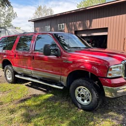2005 Ford Excursion - XLT Sport Utility 4D