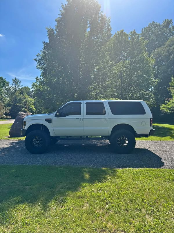 2000 Ford Excursion - Eddie Bauer Sport Utility 4D