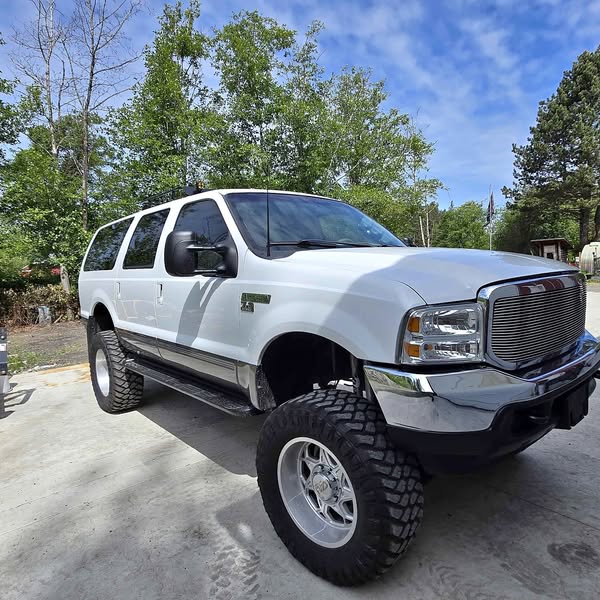 2001 Ford Excursion - XLT Sport Utility 4D