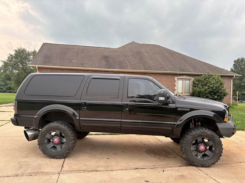 2004 Ford Excursion - Eddie Bauer Sport Utility 4D
