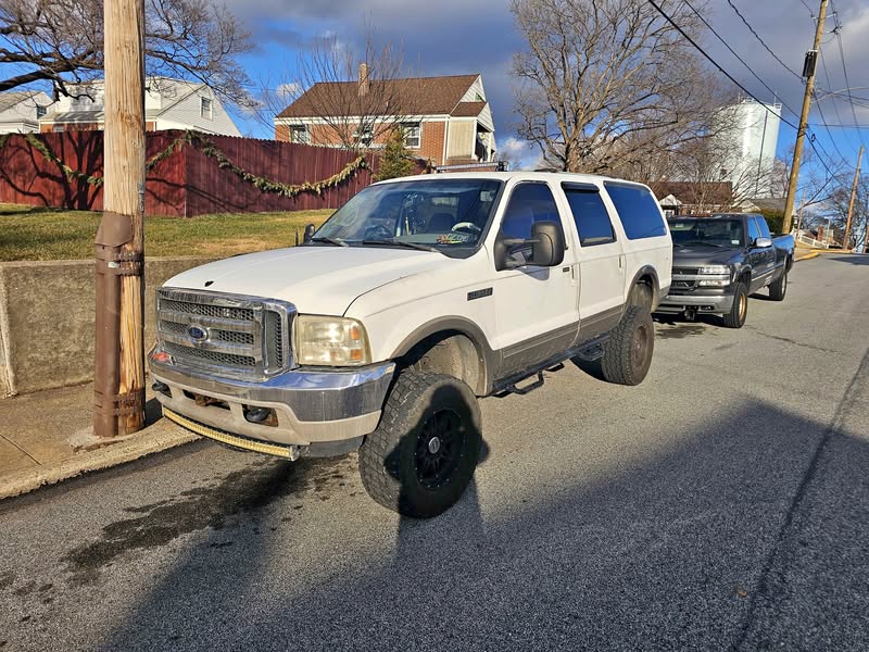2000 Ford Excursion - XLT Sport Utility 4D