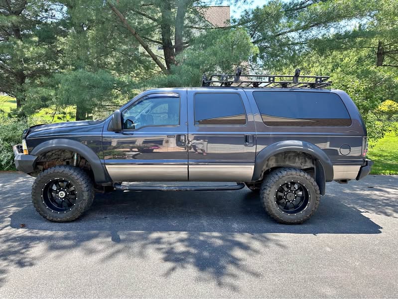 2000 Ford Excursion - Limited Sport Utility 4D