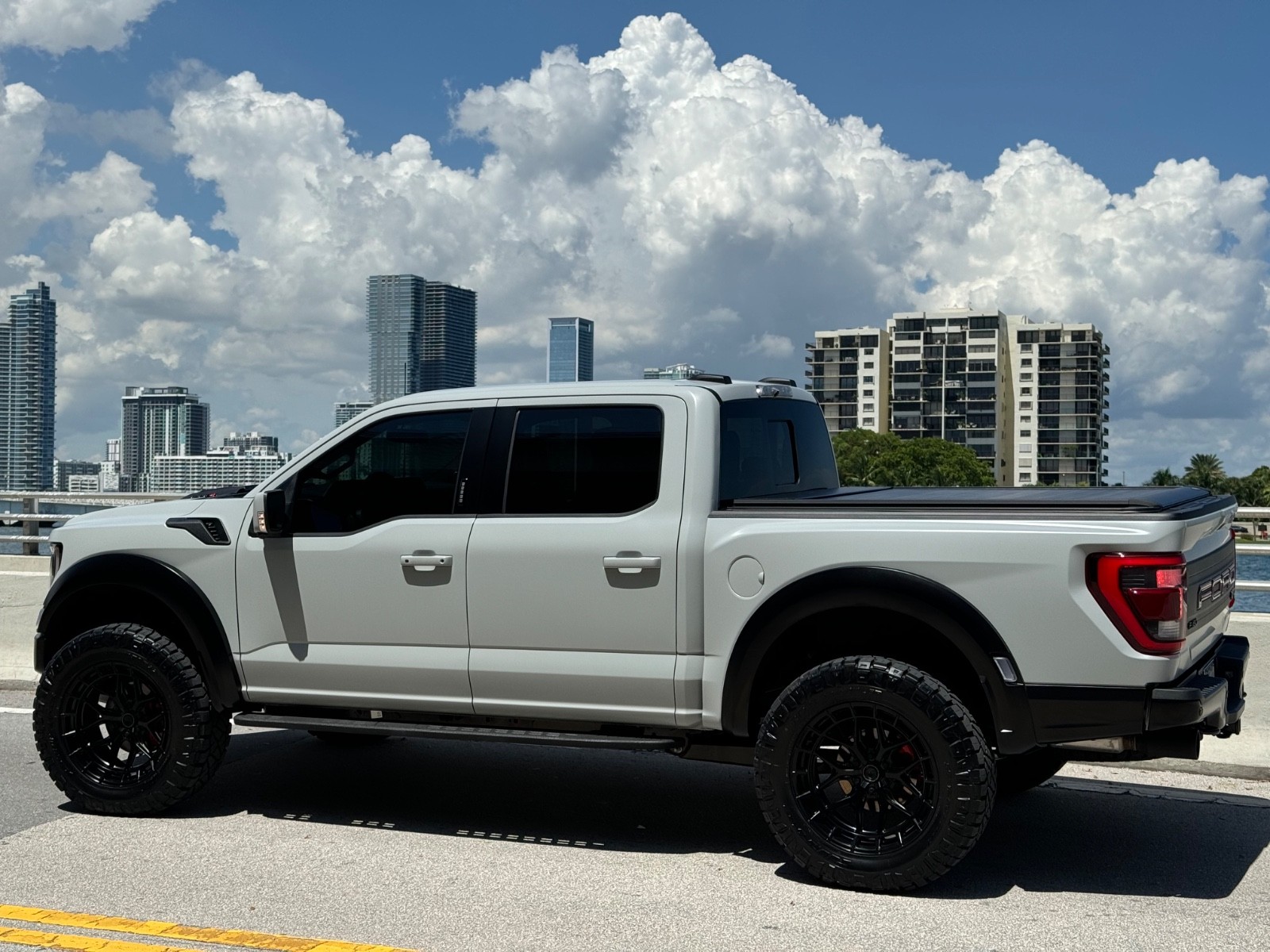 2023 Ford F-150 RAPTOR R