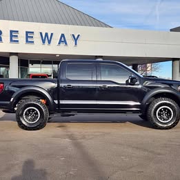 2025 Ford F-150 RAPTOR 37