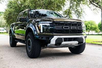 2025 Ford F-150 Raptor Pickup 4D 5 1/2 ft