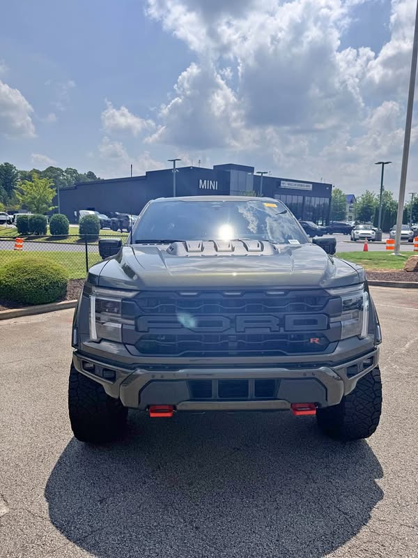 2025 Ford F-150 Raptor Pickup 4D 5 1\/2 ft