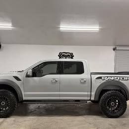 2017 Ford F150 Raptor Crew Cab 4WD