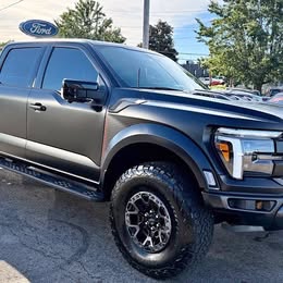 2025 Ford F-150 Raptor R