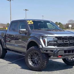 2025 Ford F-150 RAPTOR \ud83d\ude0e