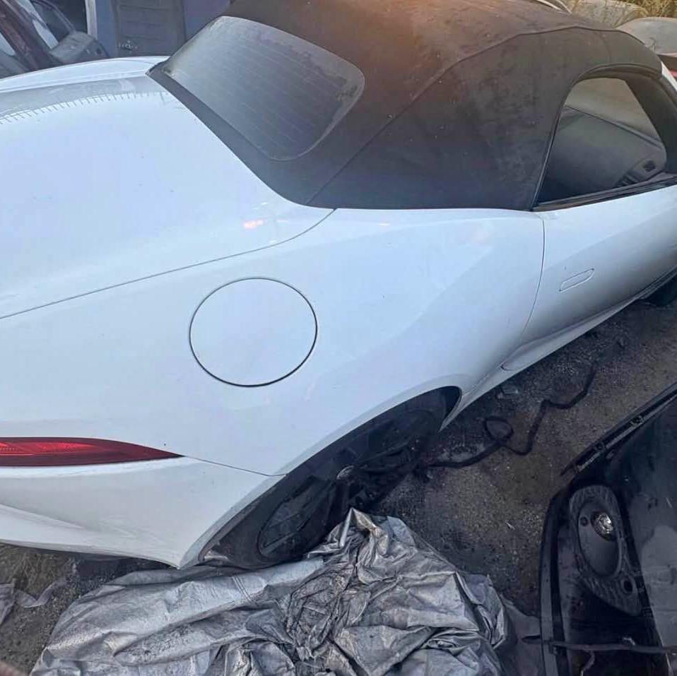 2014 Jaguar F-TYPE - 2.0 296 HP Convertible 2D