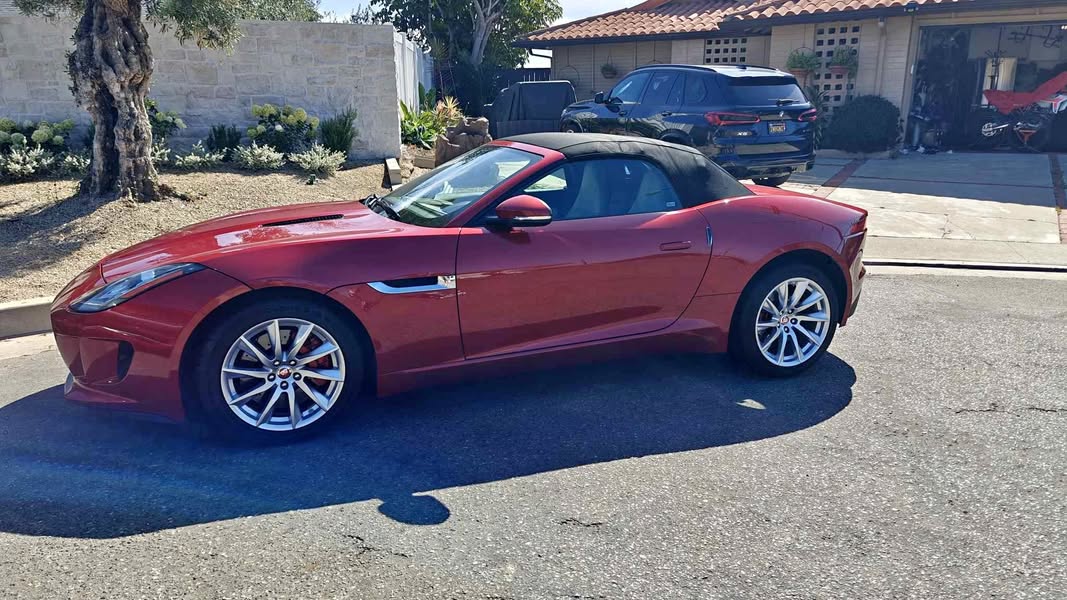 2015 Jaguar F-TYPE V6