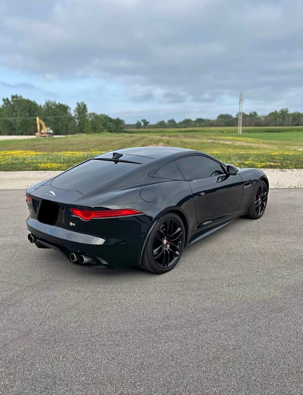 2015 Jaguar F-TYPE - R Coupe 2D