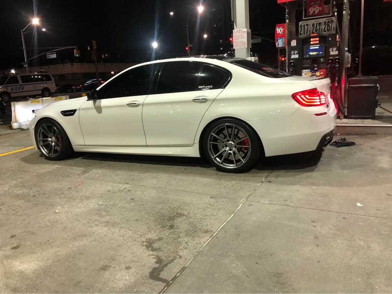 2014 BMW M5 - Sedan 4D