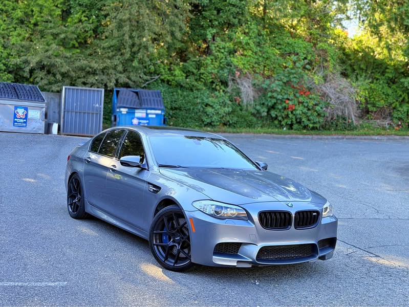 2013 BMW M5 - Sedan 4D