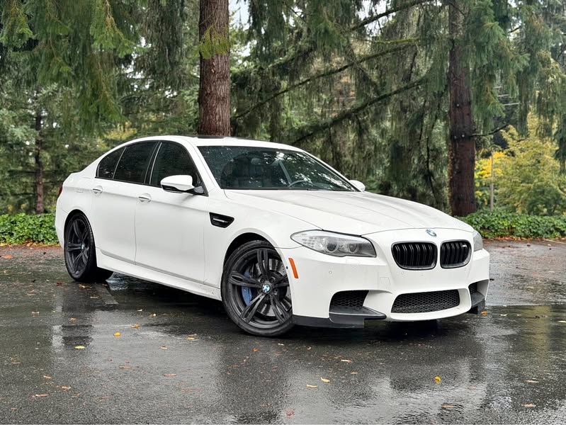 2013 BMW M5 - Sedan 4D