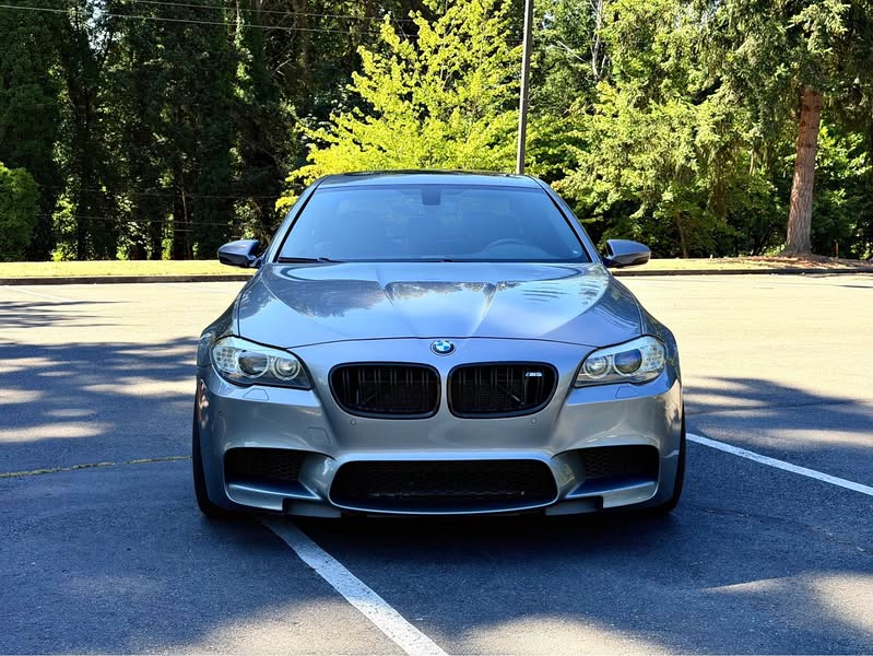 2013 BMW M5 - Sedan 4D