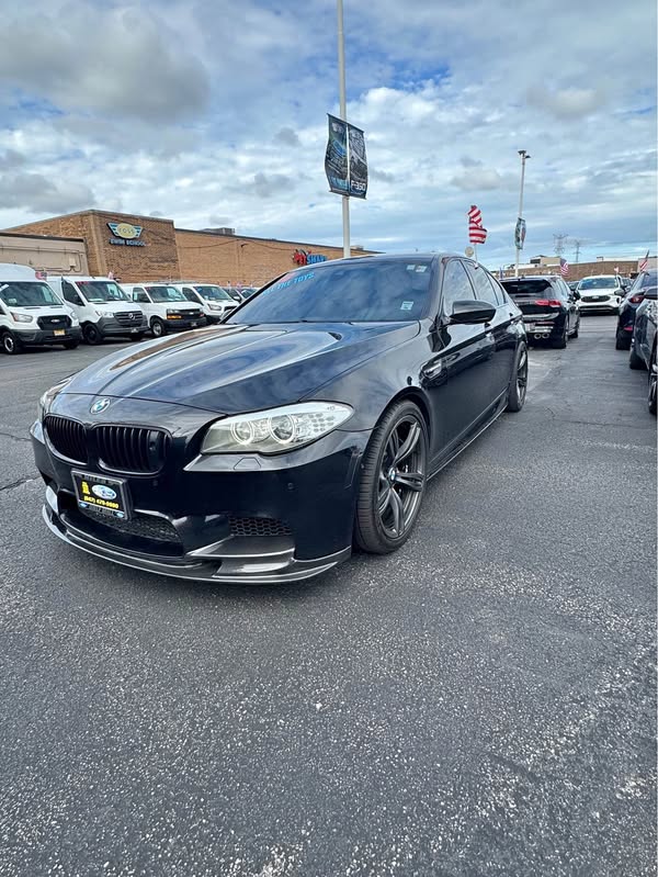 2013 BMW M5 - Base